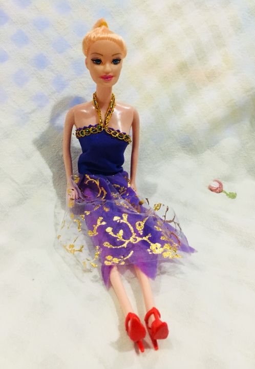 ตุ๊กตาบาร์บี้-ตุ๊กตาผู้หญิง-ขนาดสูง-27-เซติเมตร-barbie-doll-แพ็คละ-5-ตัว-คละแบบ