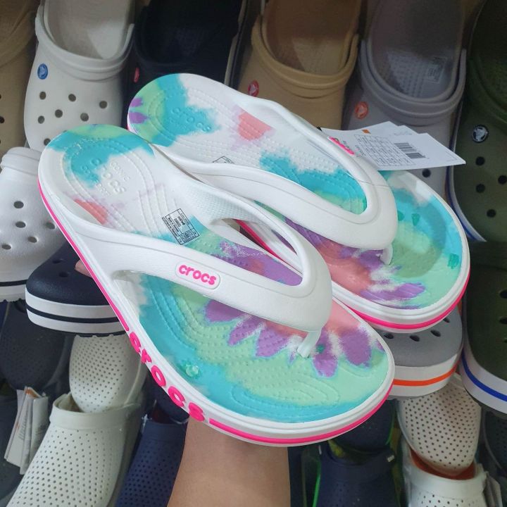 new-4-colours-available-crocs-bayaband-flip-รองเท้าหูหนีบครอส์-รองเท้าแตะ-รองเท้าแตะผู้ชาย-รองเท้าแตะผู้หญิง