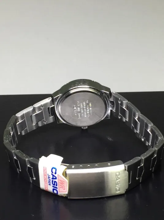 นาฬิกาข้อมือผู้หญิง-casio-รุ่น-ltp-1241d-4a2df-สายแสตนเลสสตีล-หน้าปัทม์สีแดง-ของแท้-100-cafenalika