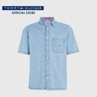 Tommy Hilfiger เสื้อเชิ้ตแขนสั้นผู้ชาย รุ่น DM0DM15925 1A5 - สีฟ้า