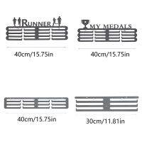 ชั้นวางกระเป๋าแขวนโชว์เหรียญไม้แขวนด้ามเหล็กที่แขวนติดผนังตกแต่งสำนักงานการแข่งขันกีฬาวิ่งไตรกีฬา