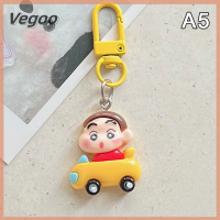 Vegoo ของขวัญคริสต์มาส Crayon Shin-Chan พวงกุญแจน่ารักรถคู่กระเป๋านักเรียนพวงกุญแจอนิเมะจี้การ์ตูนเสน่ห์อุปกรณ์เสริมของขวัญ