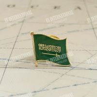 Saudi Arabia National Flag Lapel Pins Crystal Epoxy Metal Enamel Badge Paint Brooch Souvenir   Personality Commemorative Gifts Fashion Brooches Pins