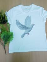 K126 เสื้อยืดผู้หญิง แต่งเพชร ลายนกพิราบสีขาว The white dove by kunibrand