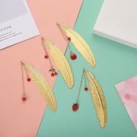 W5YR Stationery Student Gift Pendant Retro Pagination Mark Metal Book Clip Feather Bookmark Page Markers