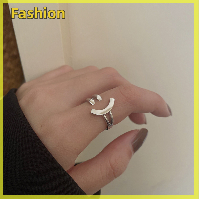 🔥🔥🔥【จัดส่งรวดเร็ว】แหวนปรับขนาดได้แหวนลูกปัดนักเรียนหญิงสีเงินยิ้มการออกแบบที่ไม่เหมือนใครแหวนเปิดขวดสตรีร้อนแรง