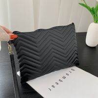 [COD] Cross-border womens new simple fashion large-capacity soft pu indentation clutch bag