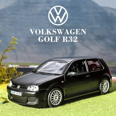 Maisto 1:24 Volkswagen VW Golf R32 Alloy Car Diecasts &amp; Toy Vehicles Car Model Miniature Scale Model Car Toys For Children