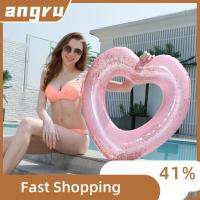 ANGRU4598 90ซม./120ซม. ห่วงยางรูปหัวใจปักเลื่อม ทุ่นชีวิตสระว่ายน้ำ หัวใจลูกพีช ห่วงชูชีพพอง ของใหม่ ของเล่นสำหรับกีฬาทางน้ำ วงกลมลอยเพื่อความปลอดภัย สำหรับผู้ใหญ่