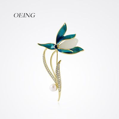 OEING light luxury natural Hetian jade brooch high-grade freshwater pearl brooch temperament gift banquet party