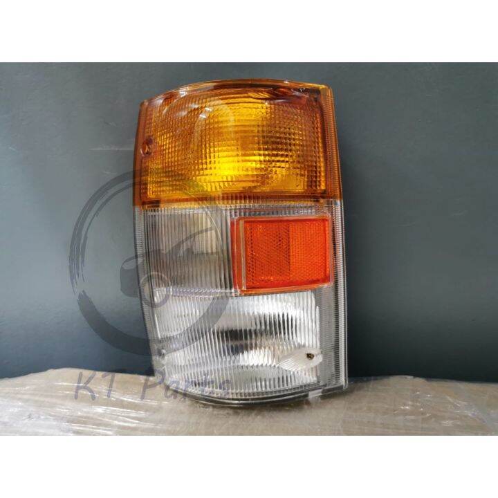 Isuzu Nhr Nkr Npr Mtb Elf Hicom Perkasa Front Parking Signal Light Lamp Parking