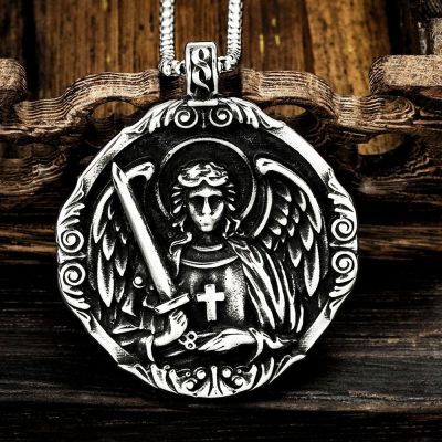 จี้เหล็กไทเทเนียมของผู้ชายเครื่องประดับ Kalung Baja Tahan Karat ป้ายแขวนรูปนางฟ้า Saint Michael