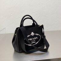 PRADA Womens Bags 100% Genuine Discounts