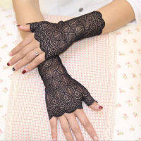 Short breathable riding driving sunscreen gloves feminine black lace sunshade gloves C13