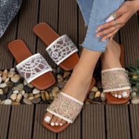 2023 New Slippers Womens Summer Wear Flat Flip-Flops Temperament Versatile Shoes