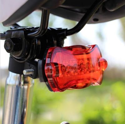 ไฟจักรยาน ไฟท้ายรถจักรยาน แสงไฟ LED  Bicycle warning light ไฟท้าย LED กันน้ำ แบบใส่ถ่าน