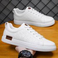 卐✚◕ European station mens shoes board shoes casual leather shoes work chef trendy shoes 2022 new spring all-match small black and white shoes