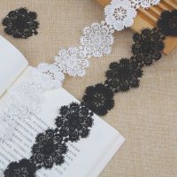 sansa.sg Handmade Flower Lace Trim Double High Soluble White/Black Embroidery Lace 16pcs DIY Manual Material Garment Sewing Accessories