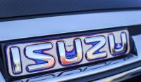 ครอบโลโก้ตัวใหม่ล่าสุด V.2 ISUZU (มี2สีให้เลือกสีเทาดำหรือสีน้ำเงินไทเท)ใส่ไ้ด้ตั้งแต่ปี2011-2018ออนิวอิซูซุ