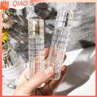 QIAO 30ml พร้อมสเปรย์ฉีด ขวดน้ำหอมรีฟิล ป้องกันการรั่วซึม โปร่งใสโปร่งใส เครื่องพ่นละอองเปล่า แบบพกพาได้ กระจกสำหรับผู้หญิง เครื่องฉีดละอองน้ำ การเดินทางการเดินทาง