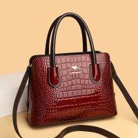 [COD] Womens 2 023 New European and Fashion Messenger Shoulder Patent Ladies Handbag Wholesale