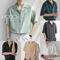 Houch พร้อมส่ง COD เสื้อเชิ้ตแขนสั้นผู้ชาย เสื้อแฟชั่นผช สไตล์เกาหลี เสื้อเชิ้ต เสื้อฮาวายสไตล์เกาหลี แขนสั้น สีพื้น ผ้านิ่มนุ่ม เบา ใส่สบาย ระบายความร้อนได้ยอดเยี่ยม ซักง่าย แห้งเร็ว oversize เสื้อนักศึก