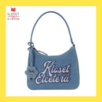 KLOSET ETCETREA  Kloset &amp; Etcetera Denim Bro Bag กระเป๋าคลอเส็ท กระเป๋าอเนกประสงค์ กระเป๋าสะพายไหล่ผลิตจาก ผ้ายีน  ปักลายkloset and etcetera มีซิปรูเปิด-ปิด