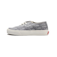 VANS SLIP-ON CLASSIC Mens and Womens CANVAS SHOES VN0A4U386RV รองเท้าวิ่ง รองเท้าลำลอง รองเท้าผ้าใบ รองเท้าสเก็ตบอร์ด The Same Style In The Store