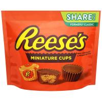 ส่งฟรีค่ะ?ช๊อคโกแลต Reeses Chocolate MINIATURE Cups ช๊อคโกแลตสอดไส้ครีมเนยถั่ว?share 297 g.