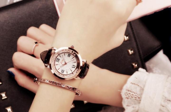 สุภาพสตรีดูแฟชั่นเกาหลีนาฬิกานักเรียนเข็มขัดไหล-rhinestone-นาฬิกาควอตซ์สาวดู