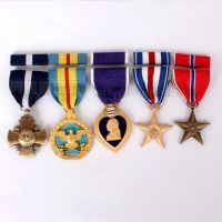 WW2 American award Star DEPARTMENT OF DEFENSE, DEFENSE DISTINGUISHED SERVICE MEDAL,FULL SIZE US purple heart Medal chest badge