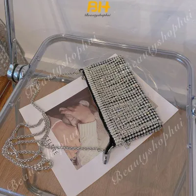 กระเป๋าสะพายข้างเปิดไหล่ข้างเดียวสำหรับดินเนอร์แบบมือถือประดับเพชรพู่โซ่ฉบับภาษาเกาหลี2023ใหม่