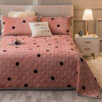 Multifunctional modern style flannel quilted bedspread, bedding, solid color, soft, non-slip, bedspread, cartoon