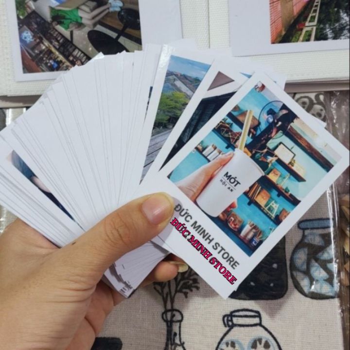 Ảnh Polaroid là một trong những cách tuyệt vời để ghi lại khoảnh khắc đáng nhớ trong cuộc sống. Bạn sẽ yêu thích khả năng tạo ra những bức ảnh khác biệt với kỹ thuật xử lý độc đáo, tạo ra những hình ảnh đầy cảm xúc và vintage. Hãy đến và xem những bức ảnh Polaroid tuyệt đẹp tại cửa hàng của chúng tôi!