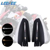 1 Pair Windproof Motorcycle Hand Guards with Turn Signal Light LED Hand Guard Shield 22mm 7/8 Universal Protective Gear