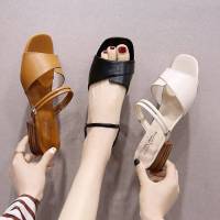 Naza Trend Store【Free Shipping ส่งฟรี】 รองเท้าแตะ2023สไตล์ใหม่ของผู้หญิง Sandal Empuk สวยสไตล์ใหม่