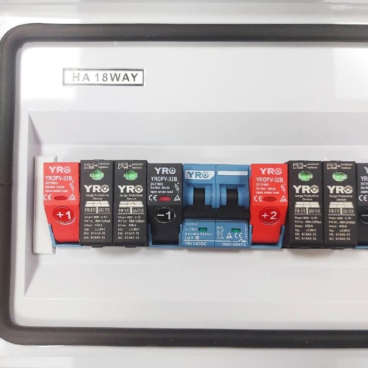 pv-combiner-box-2in2out-550v-18-way-ip65-ตู้คอมสำหรับ-1-phase-อุปกรณ์ระบบไฟฟ้า-รับประกัน-1-ปี