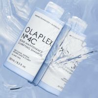 OLAPLEX - No. 4C Bond Maintenance™ Clarifying Shampoo 250 ml. ให้เส้นผมดูมีวอลลุ่ม ไม่เหนอะหนะ พร้อมคงความนุ่ม ประกาย และถนอมสีสันของเส้นผม