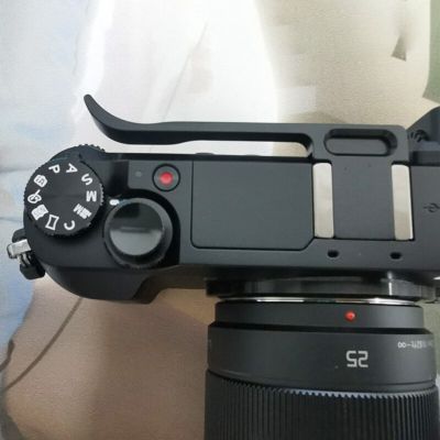 ”【；【-= Aluminum Hot Shoe Cover Thumb Rest Finger Hot Shoe Mount Handle Grip For Fujifilm X-A7 SLR Camera