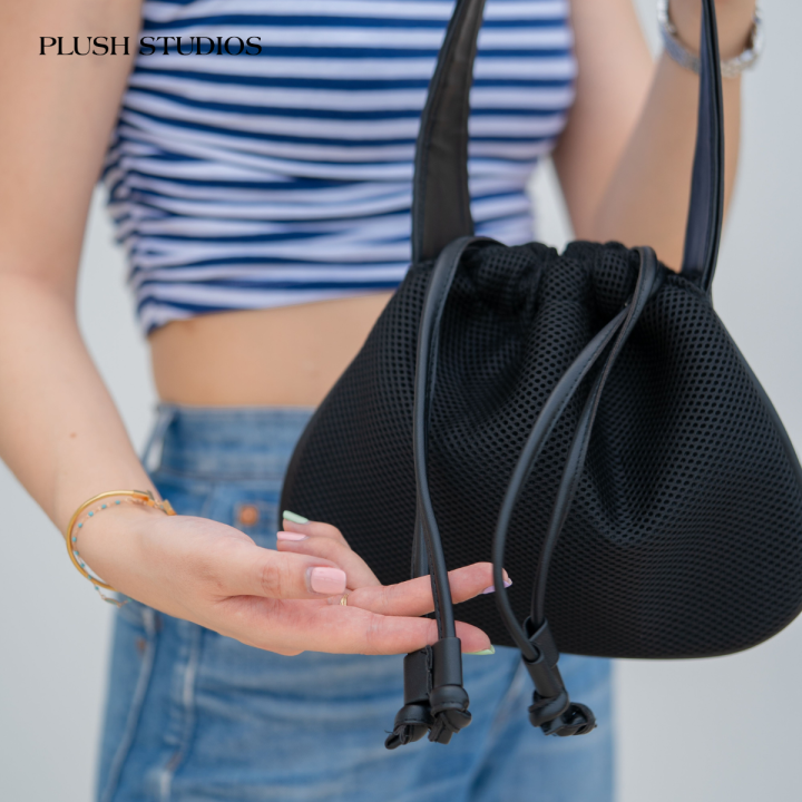 กระเป๋าสะพายข้าง-plush-studios-รุ่น-new-wonton-bag