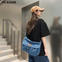 ◐ กระเป๋าผ้าเดนิมใหม่ 2023 กระเป๋าสะพายข้างสไตล์เกาหลีสไตล์วิทยาลัยกระเป๋าสะพายข้างผู้หญิงแนวโน้มนักเรียนกระเป๋าสะพายไหล่