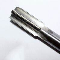 เครื่องมาตรฐาน M13mm 2pc M13 * 0.5 / 13 * 0.75 / 13 * 1/13 * 1.25 / 13 * 1.5 / 13 * 2mm เมตริก HSS มือขวาแตะเครื่องมือเครื่องมือมือชุด