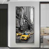 Modern City Building Street ภูมิทัศน์สีเหลืองรถแท็กซี่รถ Wall Art รูปภาพสำหรับห้องนั่งเล่น Home Decor โปสเตอร์และพิมพ์ไม่มีกรอบ