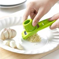 Garlic Crusher Press Multi-Functional Manual Ginger Garlic Grinding Grater Cutter Garlic Peeler Kitchen  Accessories Gadget