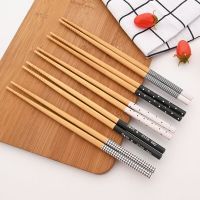 ETX5Pairs Healthy Chopsticks Set Anti-skid Chinese Style Sushi Rice Chopsticks Bamboo Wood Kitchen Tableware Dinnerware Set Gift