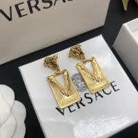 【คลังสินค้าพร้อม】Original Versace ต่างหูแฟชั่นผู้หญิงเครื่องประดับต่างหูแบรนด์คุณภาพสูงต่างหูจำกัดเวลา Ultra-Low Price