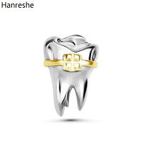 【CW】 Hanreshe Brooch Pins Dentist Lapel Badge Jewelry for Doctor Medicine Student