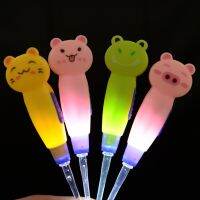 1pcs Baby Flashlight Ear Pick Baby Care Ear Spoon With LED Lighting Cute Cartoon Animal Detachable Earwax Remover Safety Tool