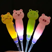 1pcs Baby Flashlight Ear Pick Baby Care Ear Spoon With LED Lighting Cute Cartoon Animal Detachable Earwax Remover Safety Tool