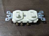 Leviton Switch คู่ 15A พร้อมฝาครอบ